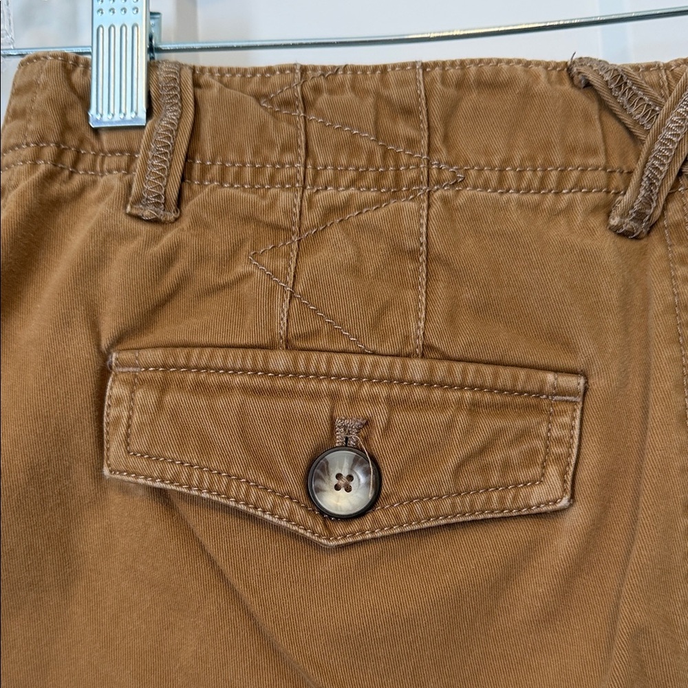Eddie Bauer Women's Bermuda Shorts - Picture 3 of 5
